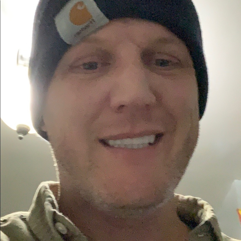 Meet your Posher, Zachary